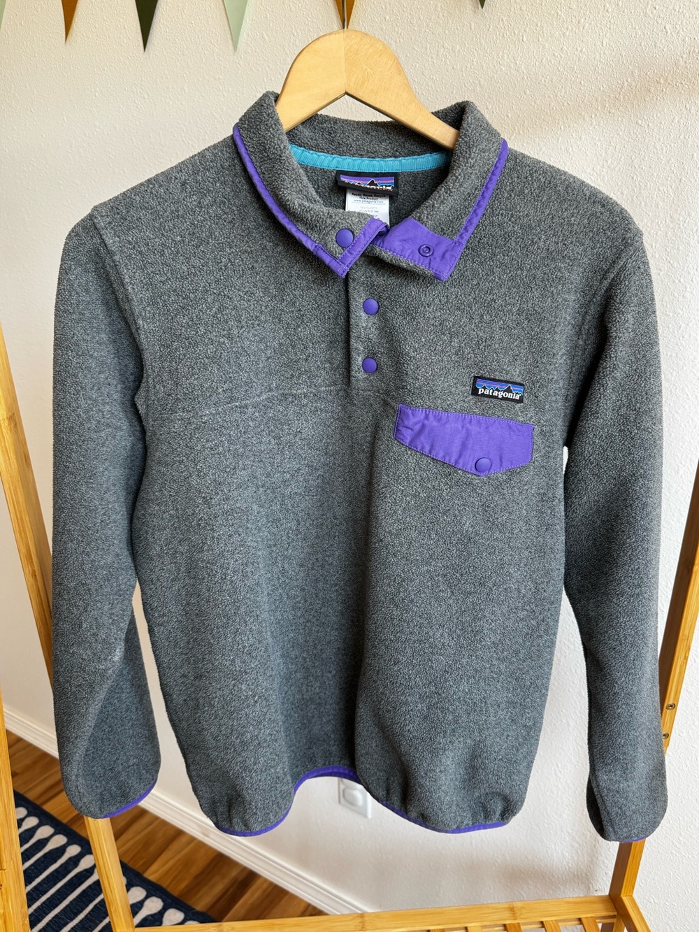PATAGONIA | Women’s Gray Synchilla with Purple Trim